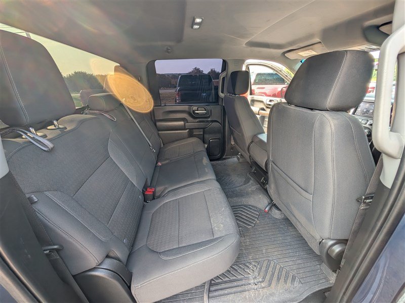 Used 2023 Chevrolet Silverado 2500 LT AWD/4WD image 19