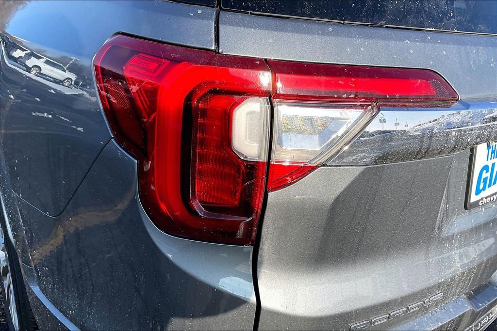 Used 2021 GMC Acadia Denali w/ Denali Technology Package image 25