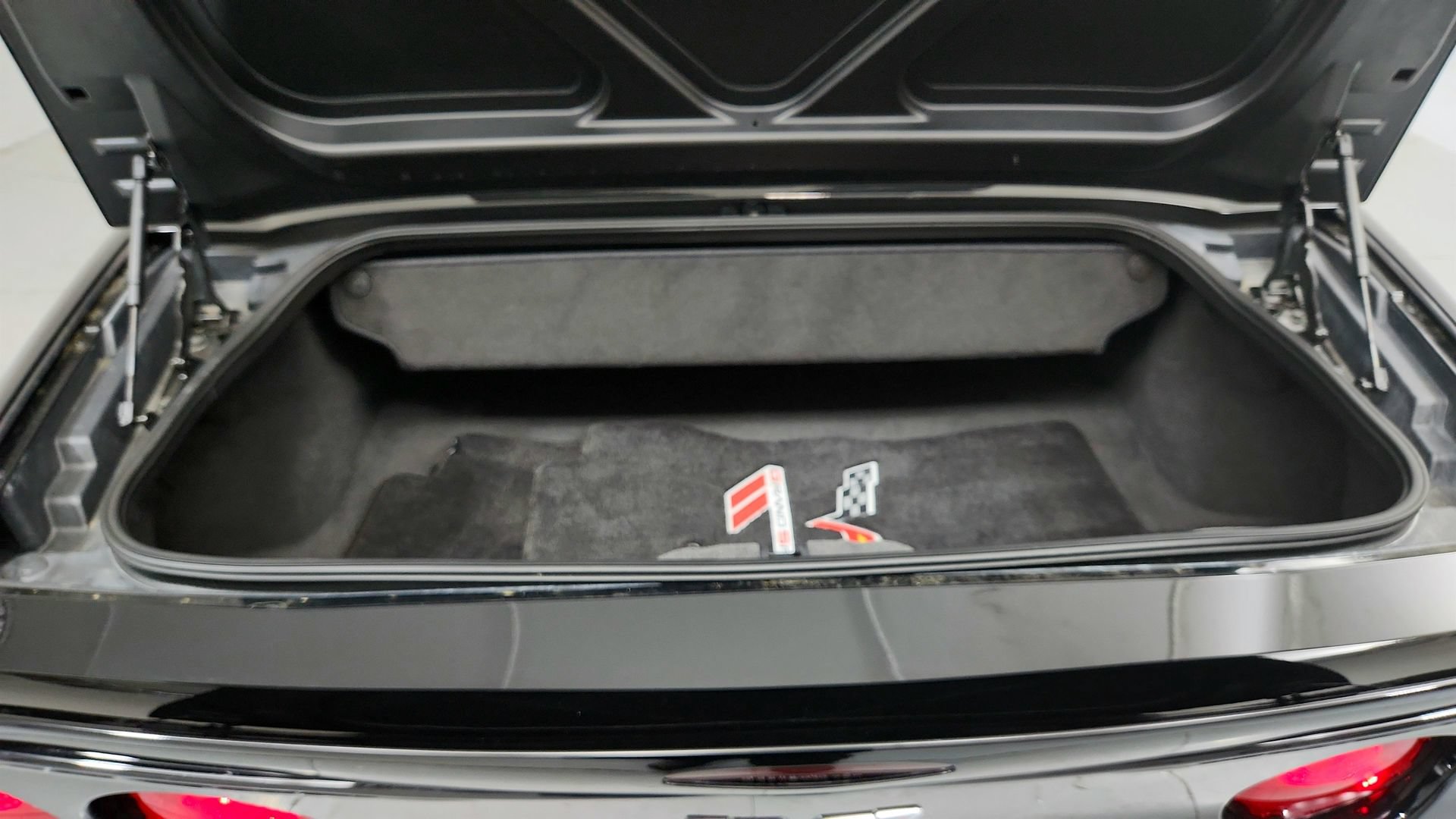 Used 2010 Chevrolet Corvette Grand Sport w/ Preferred Equipment Group RWD image 24