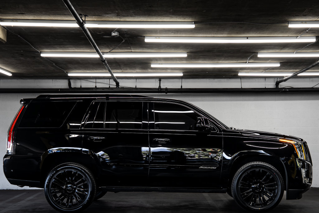 Used 2020 Cadillac Escalade Platinum RWD image 6