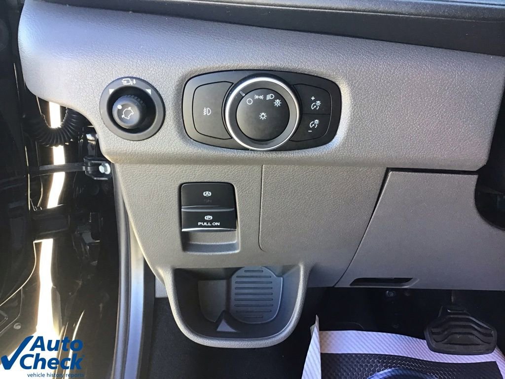 Used 2023 Ford Transit 350 148 Low Roof Wagon image 31