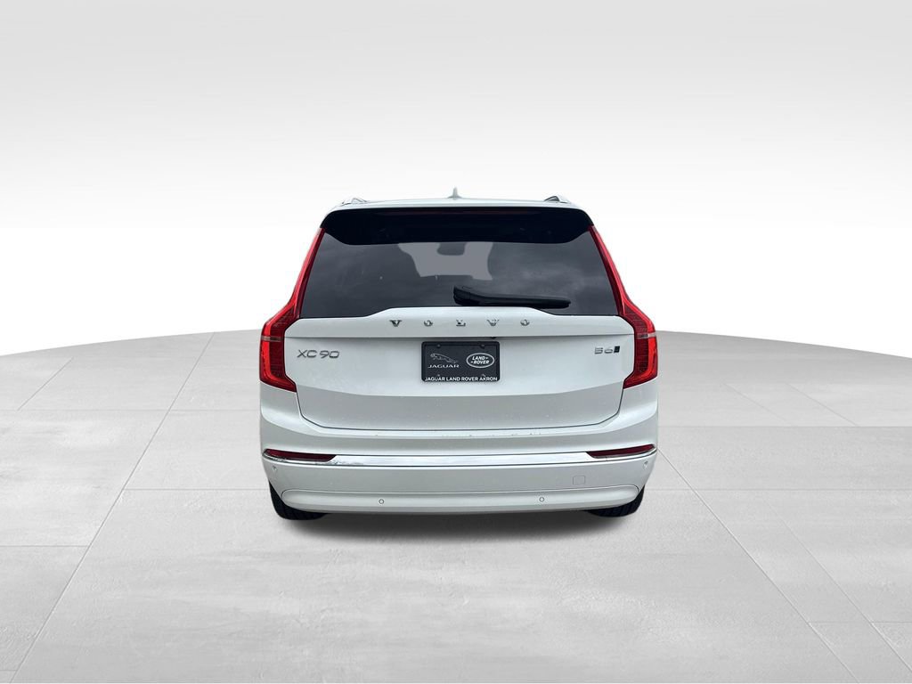 Used 2024 Volvo XC90 B6 Plus w/ Protection Package image 8
