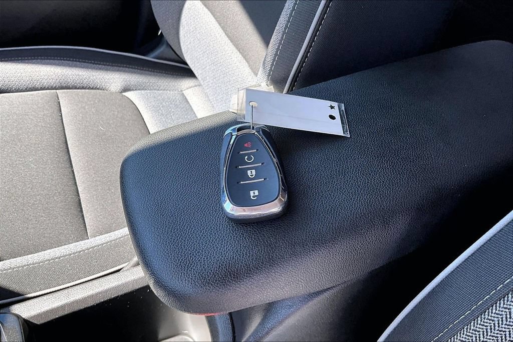 Used 2025 Chevrolet TrailBlazer LT AWD/4WD image 35