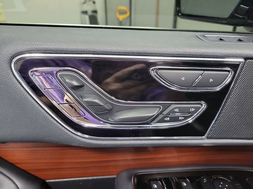 Used 2022 Lincoln Navigator Reserve image 38