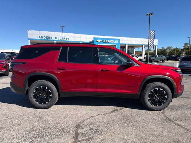 New 2027 Chevrolet Traverse Z71 w/ Driver Confidence Package AWD/4WD image 2
