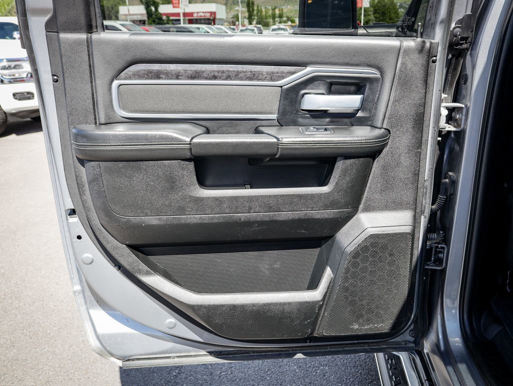 Used 2024 RAM 2500 Big Horn w/ Level 2 Equipment Group AWD/4WD image 33