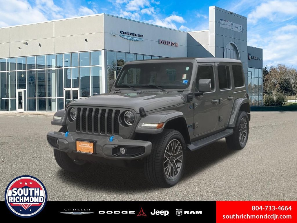 Used 2022 Jeep Wrangler Unlimited Sahara AWD/4WD image 1