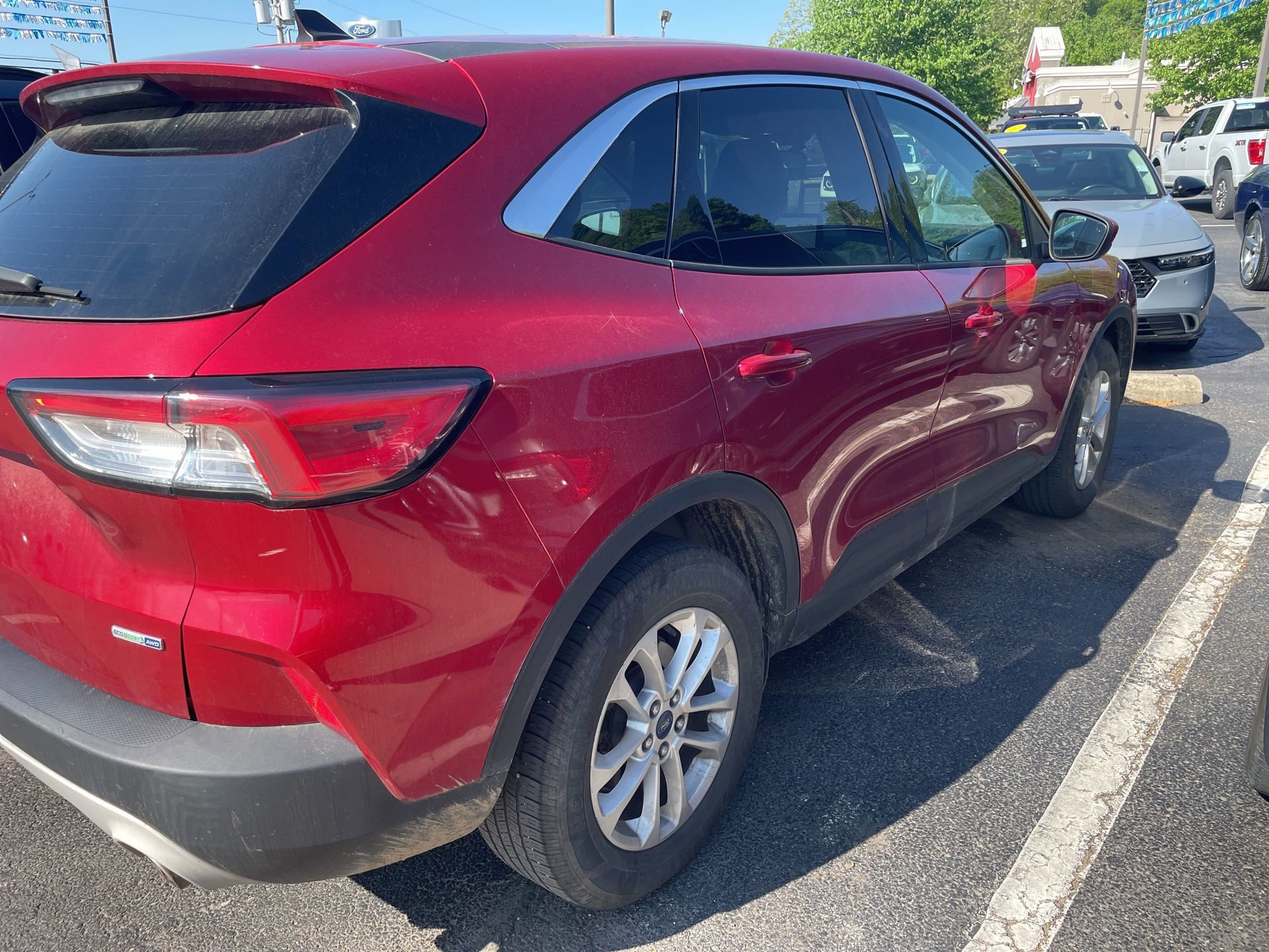 Used 2020 Ford Escape SE image 5