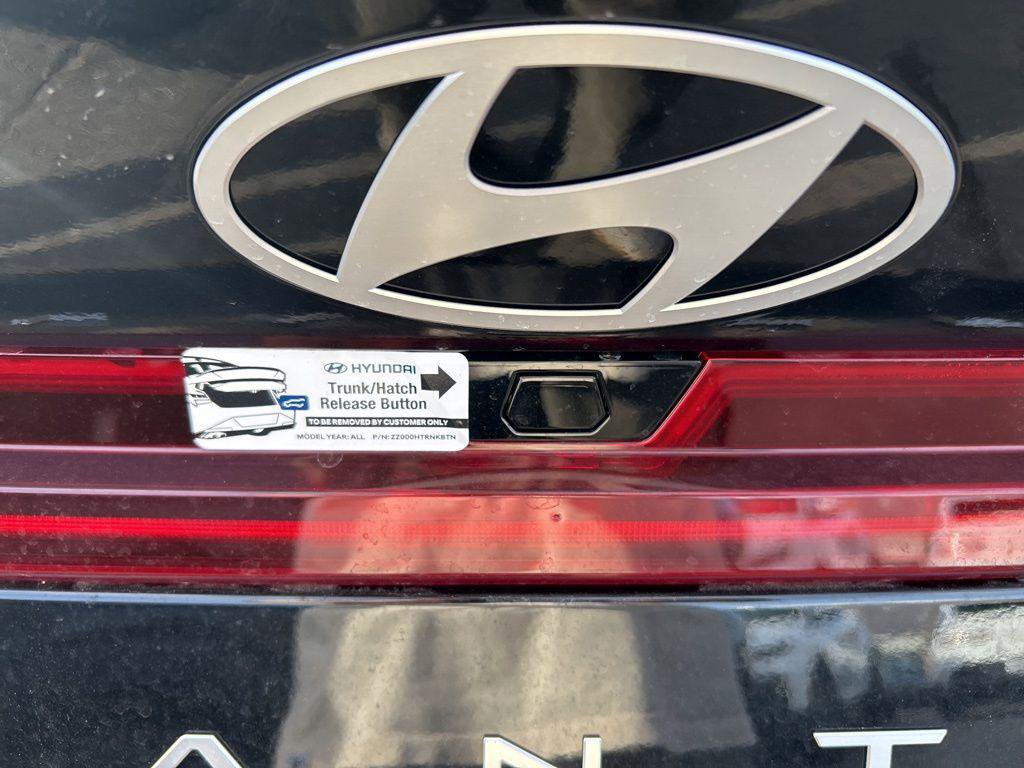 New 2026 Hyundai Elantra SEL Sport Premium image 27