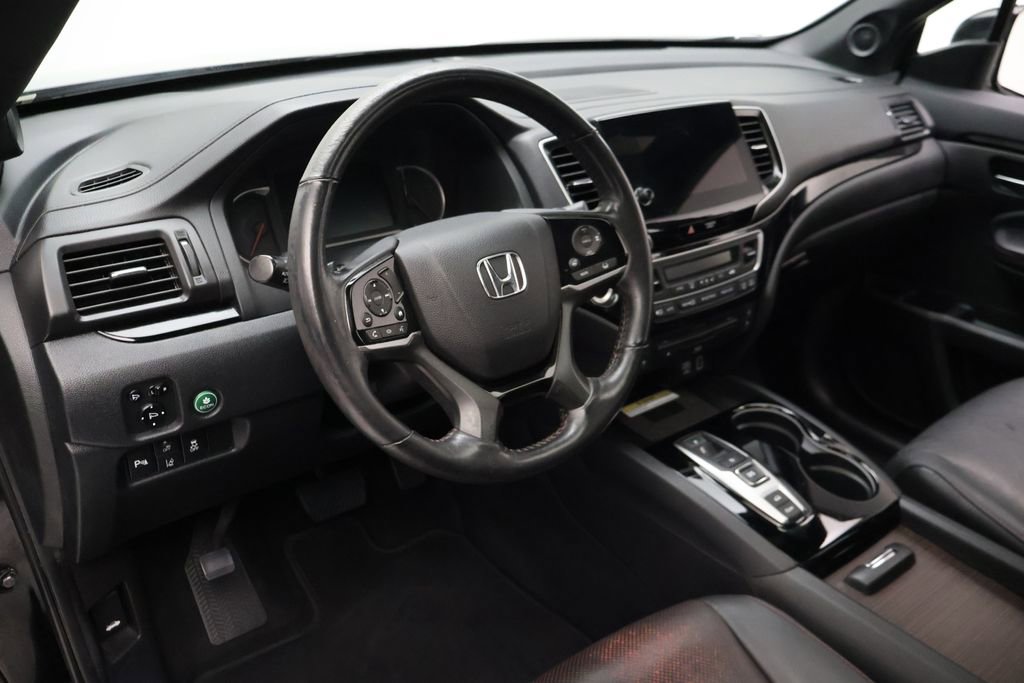 Used 2020 Honda Pilot Black Edition image 15
