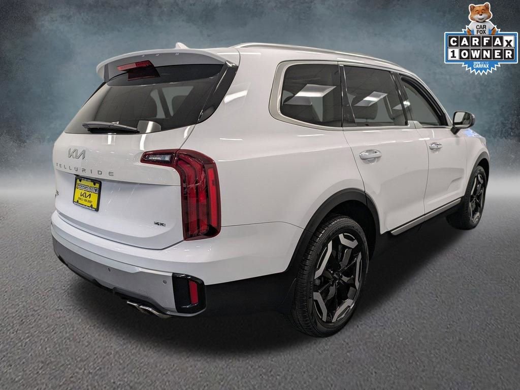 Certified 2024 Kia Telluride S w/ S Sunroof Package AWD/4WD image 4