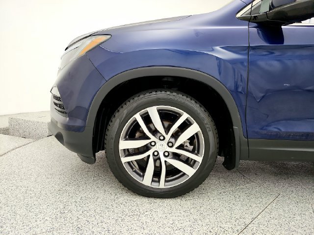 Used 2017 Honda Pilot Elite image 32
