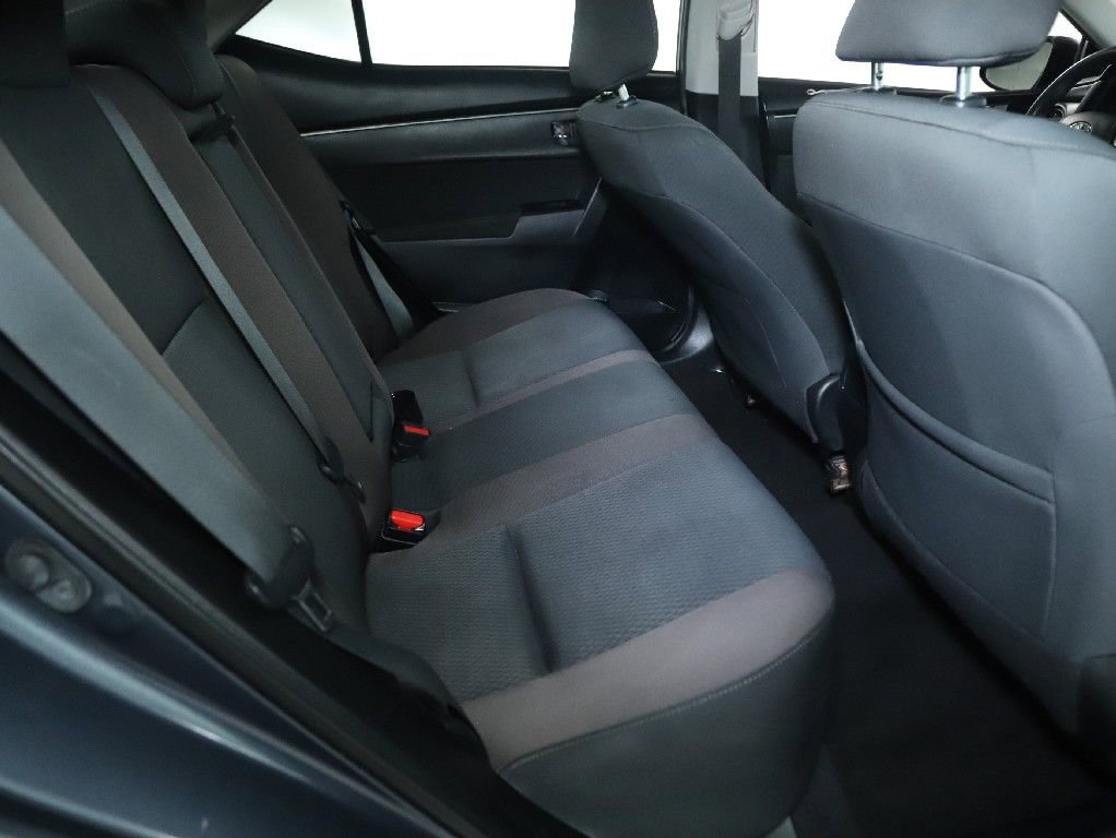 Used 2019 Toyota Corolla LE FWD image 31