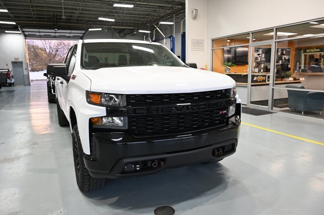 Used 2020 Chevrolet Silverado 1500 Custom Trail Boss w/ Custom Convenience Package image 3