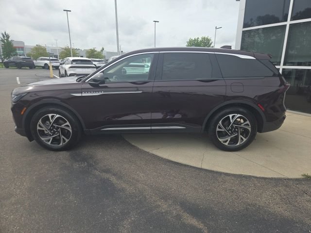 Certified 2024 Lincoln Nautilus Premier w/ Equipment Group 102A AWD/4WD image 4