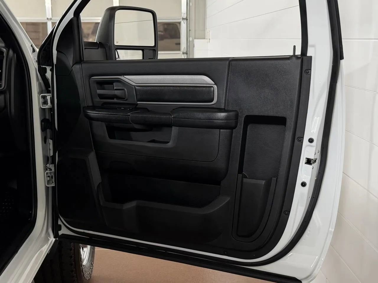 Used 2023 RAM 2500 Tradesman AWD/4WD image 31