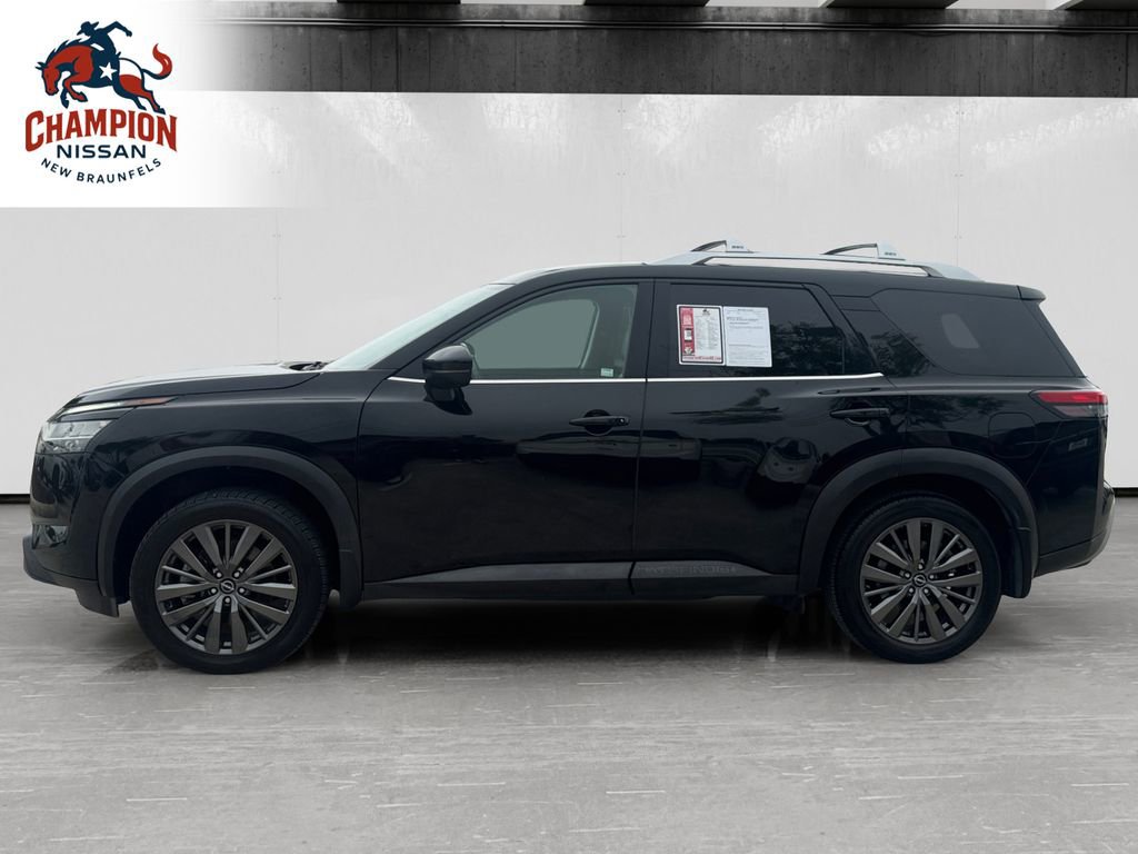 Used 2022 Nissan Pathfinder SL w/ SL Premium Package FWD image 2