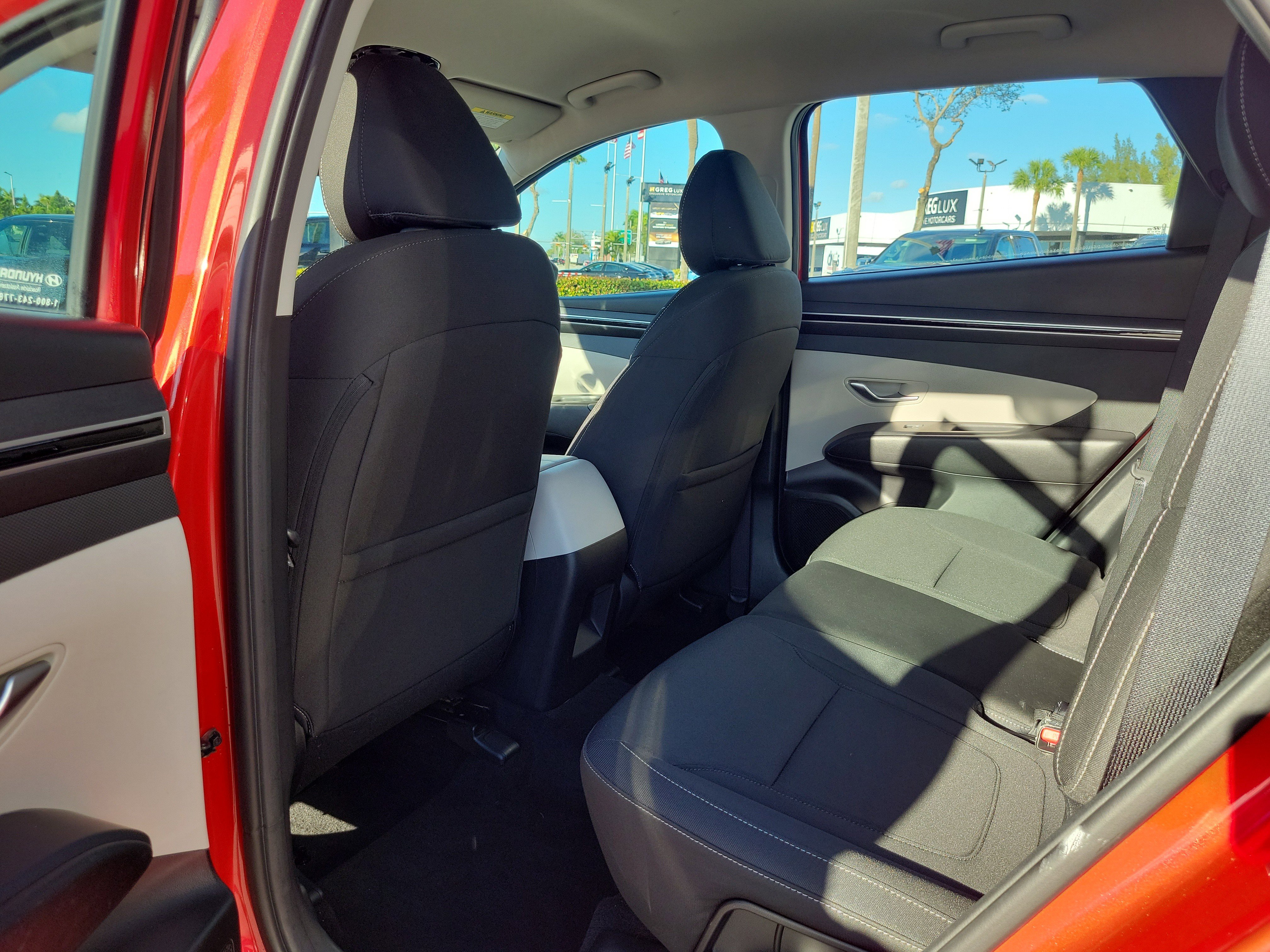 Used 2023 Hyundai Tucson SE image 13