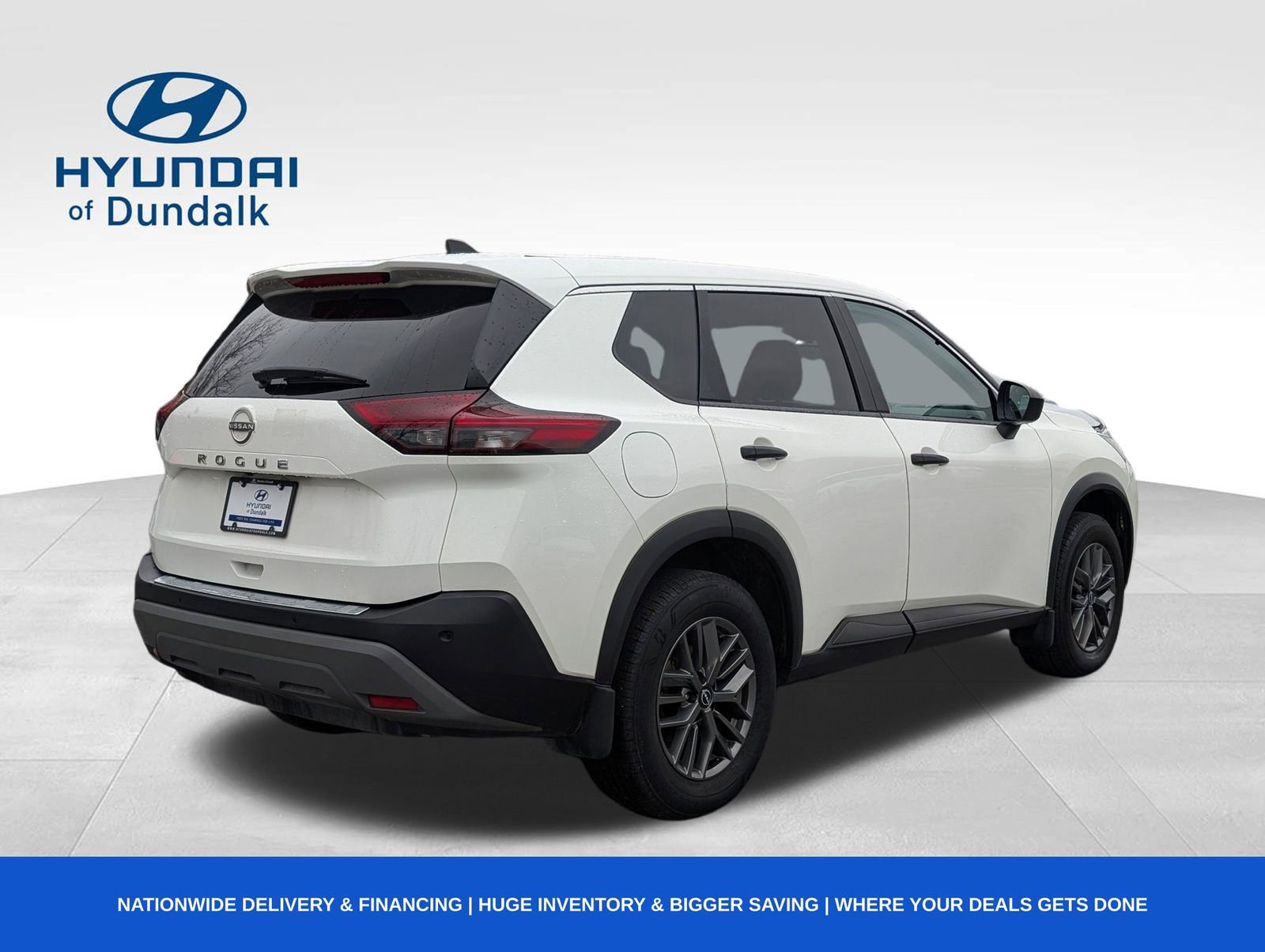 Used 2023 Nissan Rogue S image 8