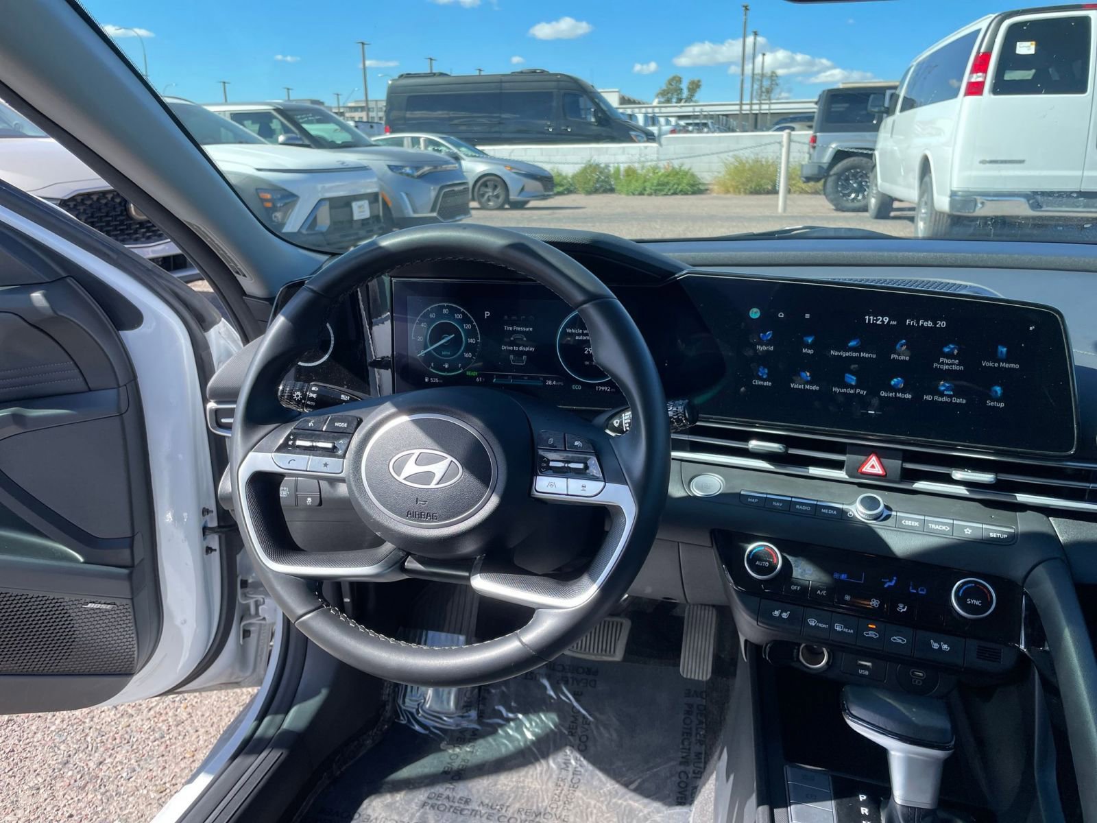 Used 2025 Hyundai Elantra Limited FWD image 37