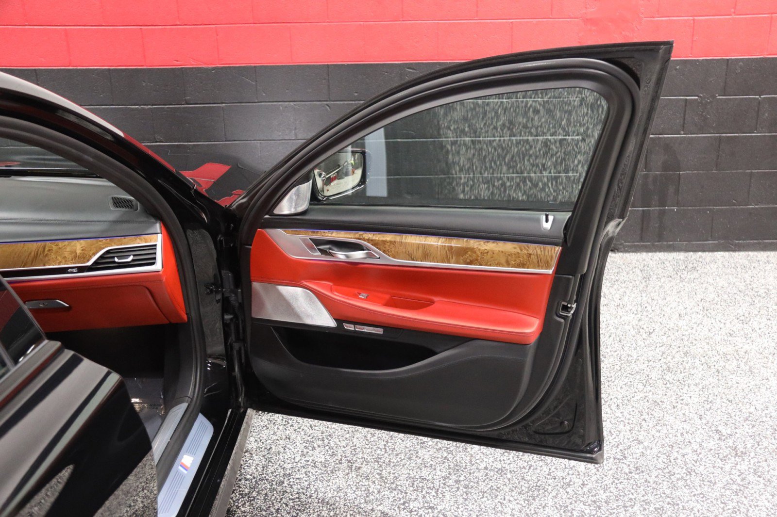 Used 2018 BMW 750i xDrive AWD/4WD image 47