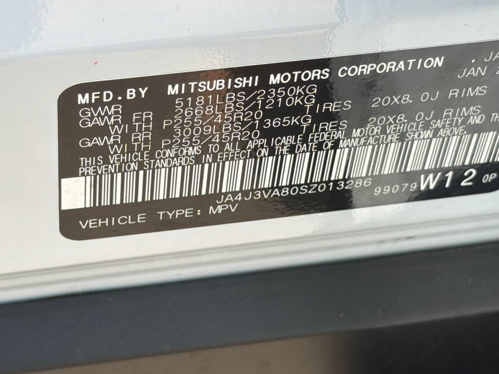 Used 2025 Mitsubishi Outlander SE FWD image 33