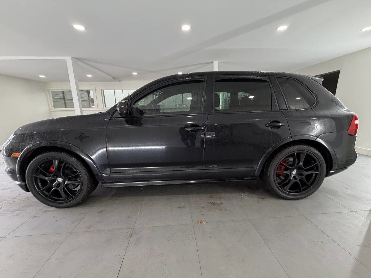 Used 2009 Porsche Cayenne GTS image 4