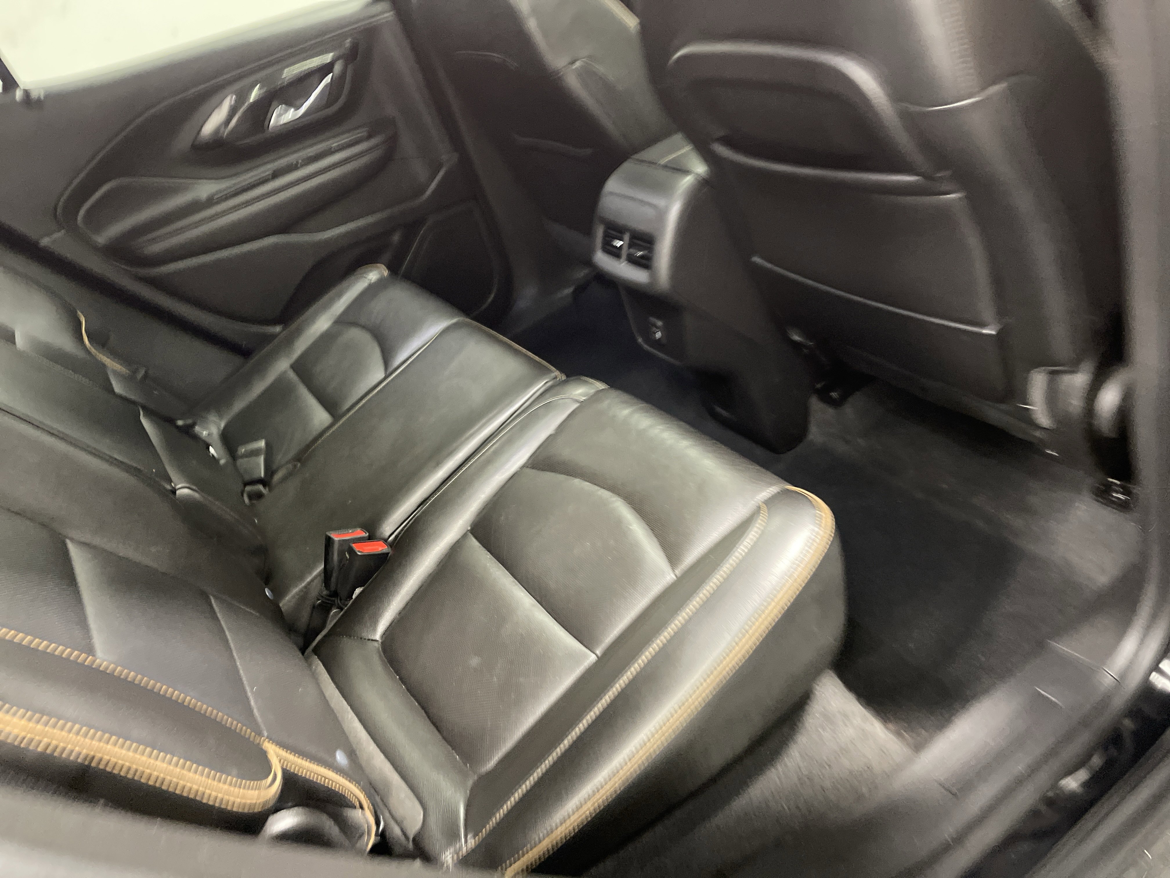 Used 2022 GMC Terrain AT4 image 22