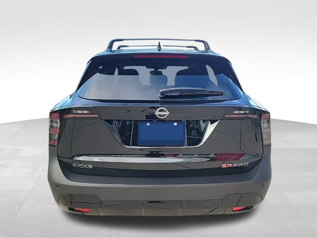 New 2026 Nissan Kicks SR w/ SR Premium Package image 4