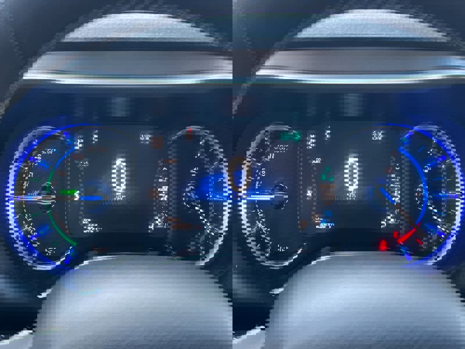 Used 2023 Chrysler Pacifica Touring-L image 26