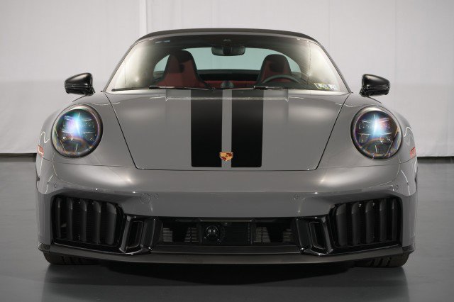 Used 2025 Porsche 911 Targa 4 GTS AWD/4WD image 13