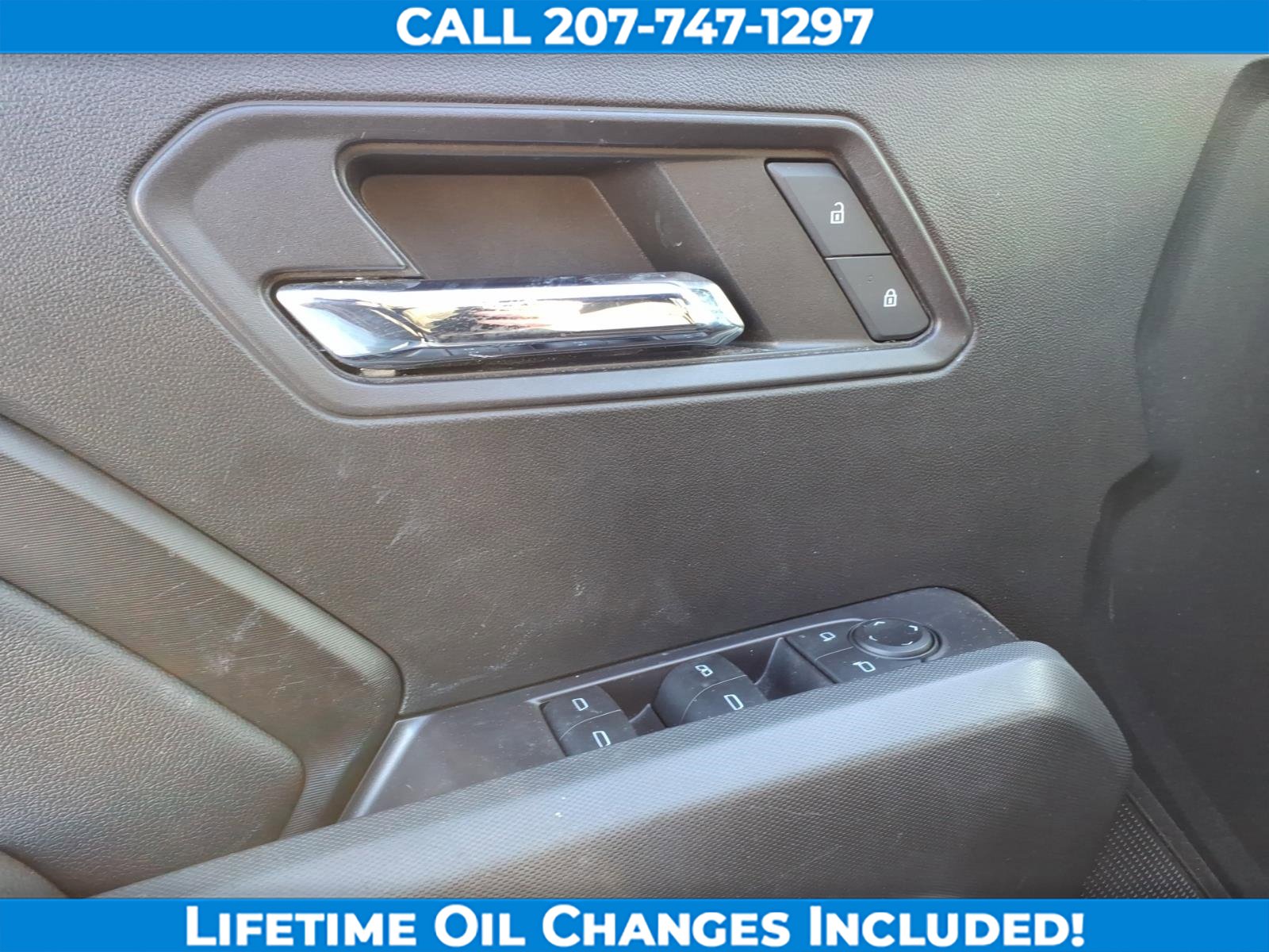 Used 2023 Chevrolet Colorado LT w/ LT Convenience Package II image 9