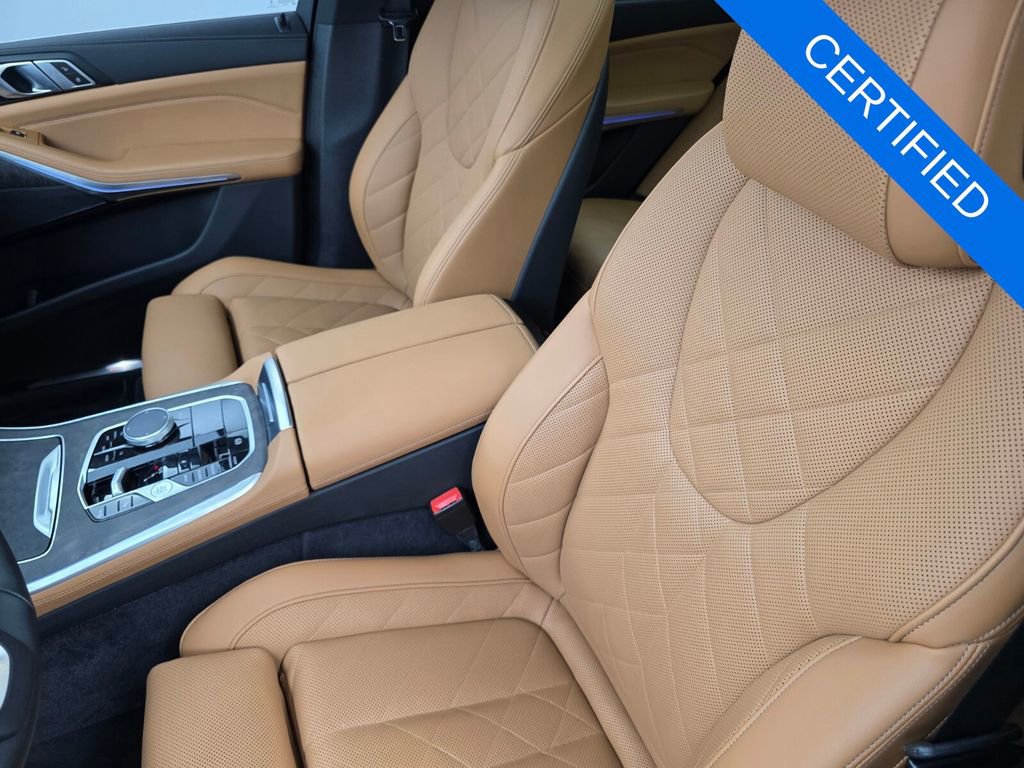Used 2024 BMW X5 sDrive40i w/ Parking Assistance Package image 11