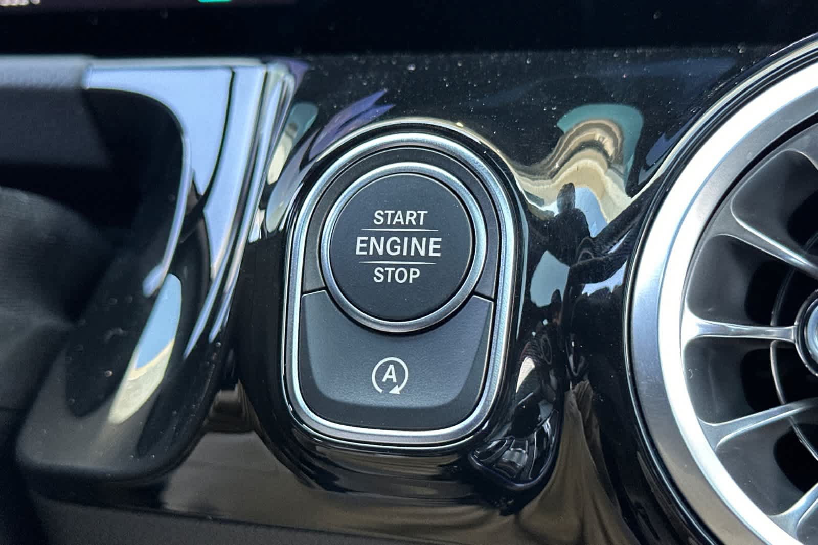 Certified 2026 Mercedes-Benz GLA 250 4MATIC image 21