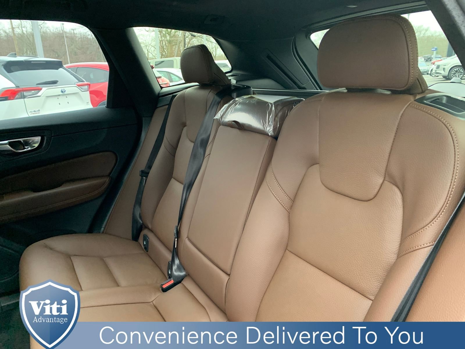 Used 2025 Volvo XC60 T8 Plus w/ Climate Package image 14