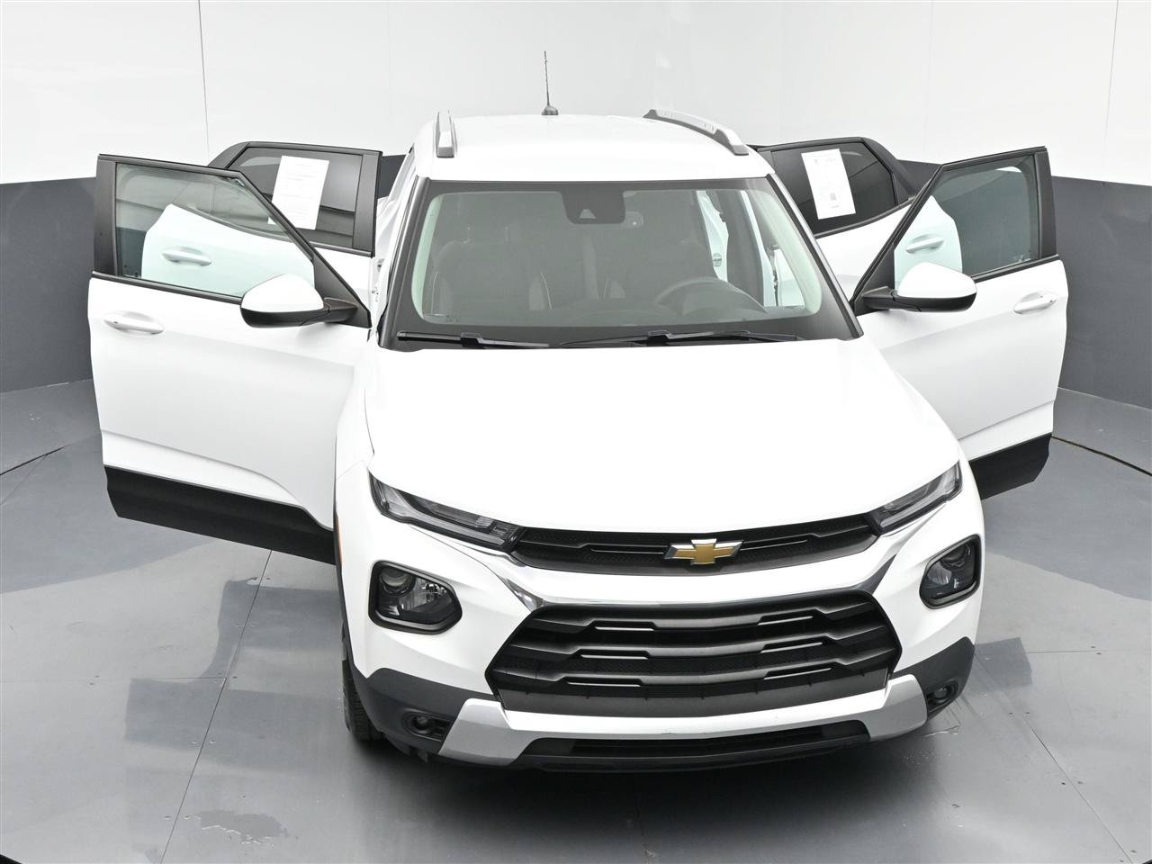 Used 2022 Chevrolet TrailBlazer LT w/ Convenience Package FWD image 38