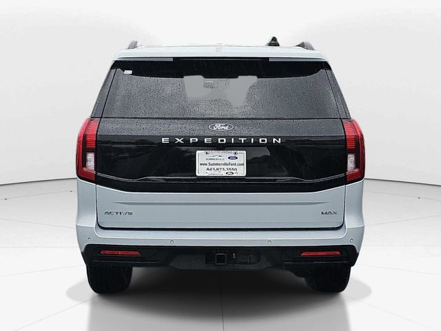 Used 2025 Ford Expedition Max Active RWD image 4