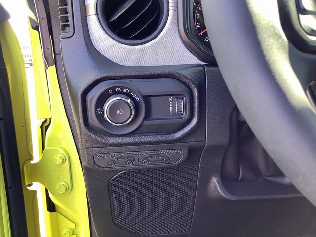 Used 2024 Jeep Wrangler Sport S image 14