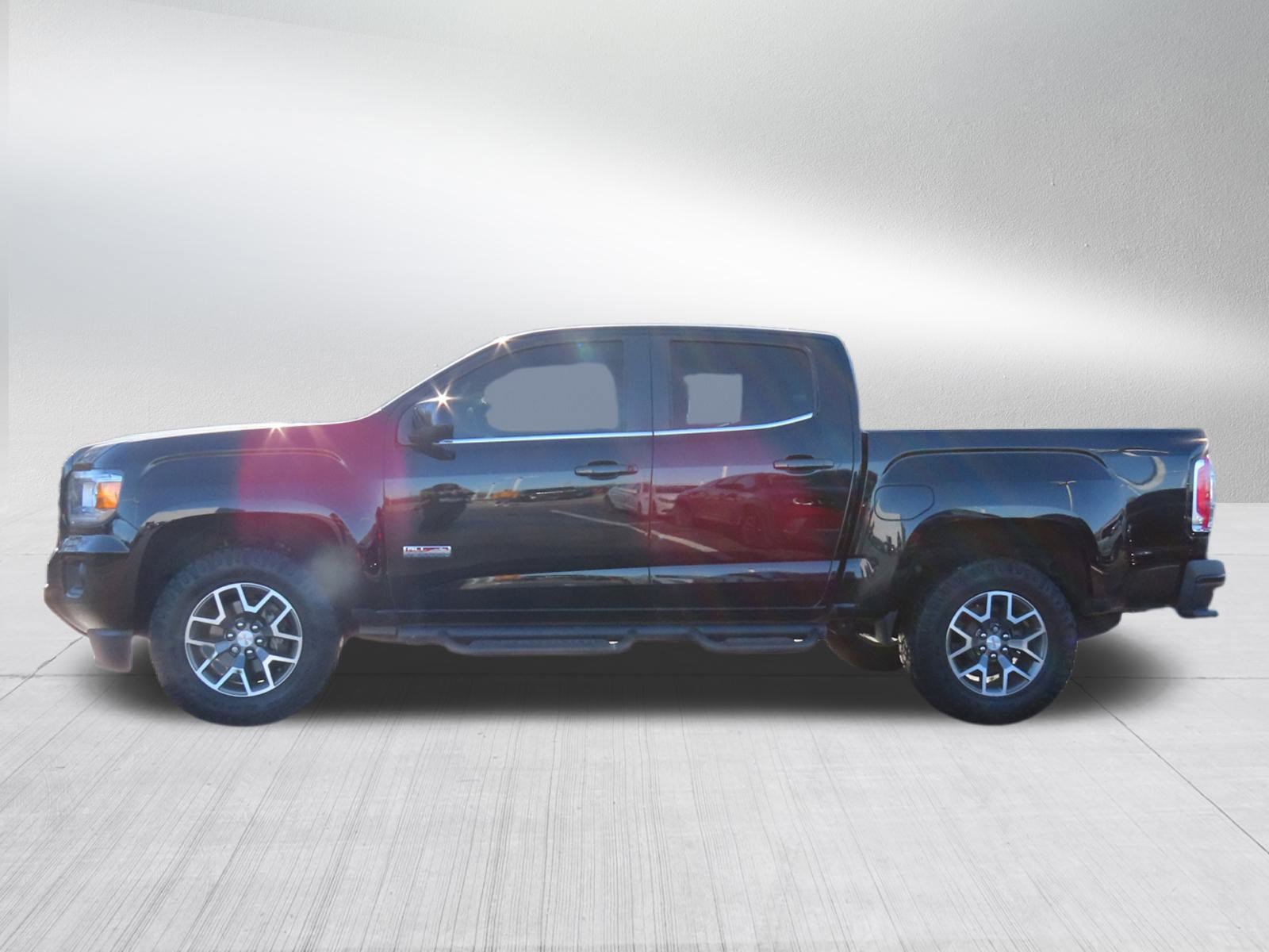 Used 2019 GMC Canyon All Terrain w/ All Terrain X Package image 4