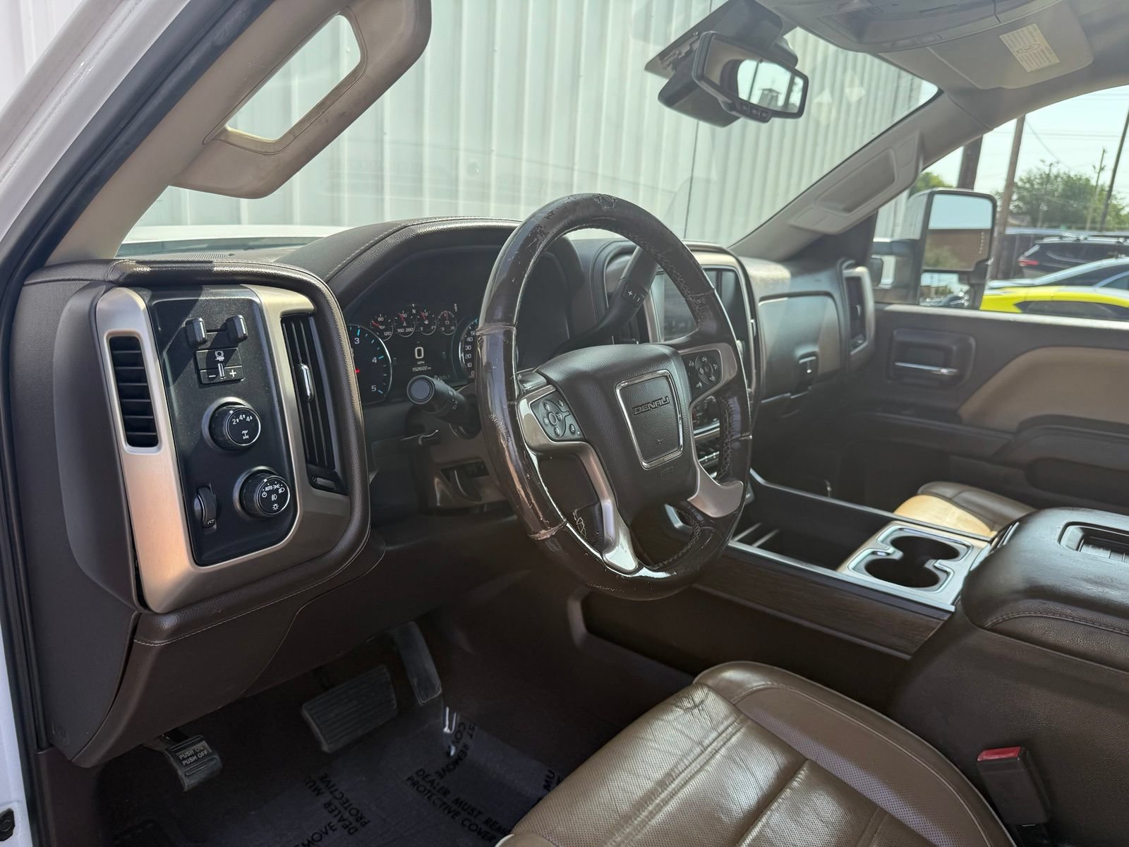 Used 2019 GMC Sierra 2500 Denali w/ Duramax Plus Package AWD/4WD image 18