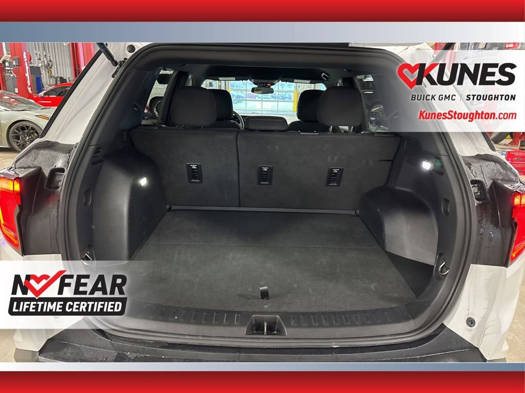 Used 2025 GMC Terrain Elevation image 41