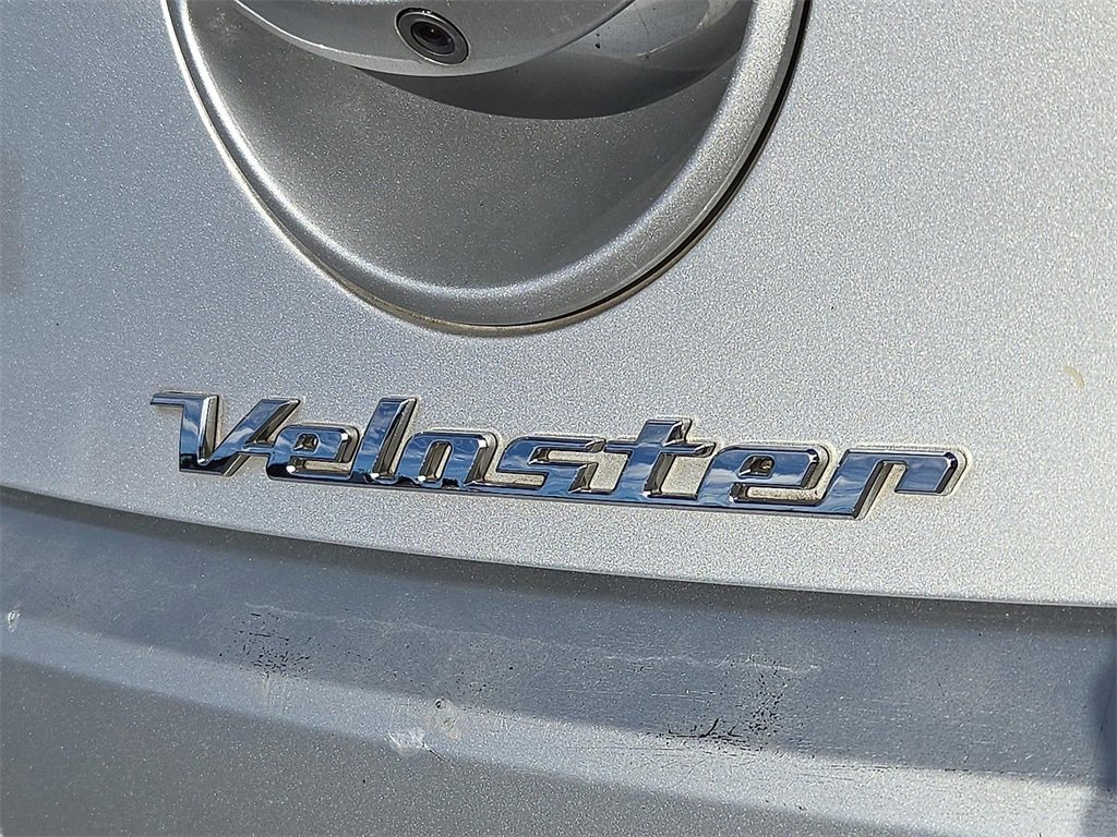 Used 2016 Hyundai Veloster Base w/ Option Group 02 image 29