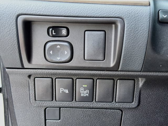 Used 2016 Lexus ES 350 w/ Premium Package w/Wood Trim FWD image 42