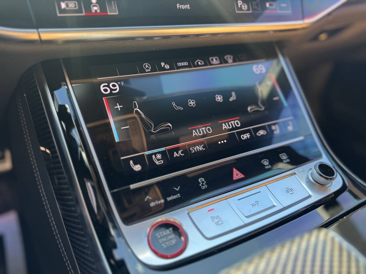 Used 2023 Audi S8 w/ S8 Comfort Plus Package AWD/4WD image 23