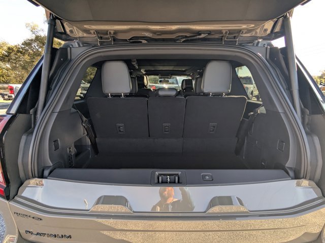 New 2026 Ford Expedition Platinum w/ Stealth Performance Package image 14