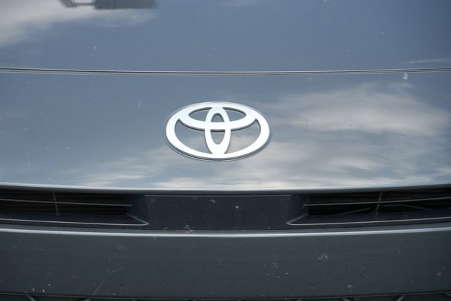 Used 2025 Toyota Camry SE FWD image 5