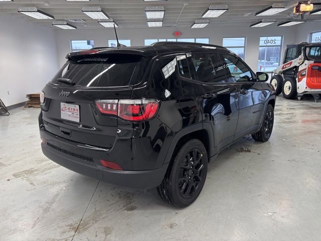 New 2026 Jeep Compass Latitude AWD/4WD image 9