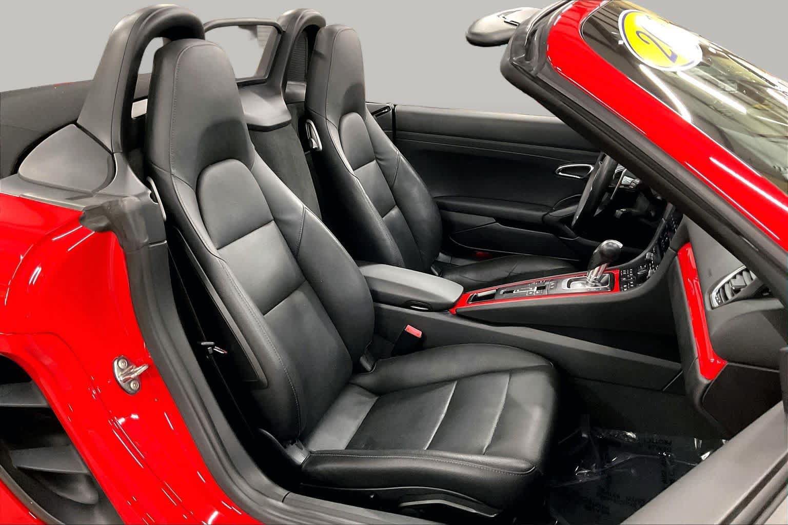 Used 2018 Porsche 718 Boxster RWD image 8