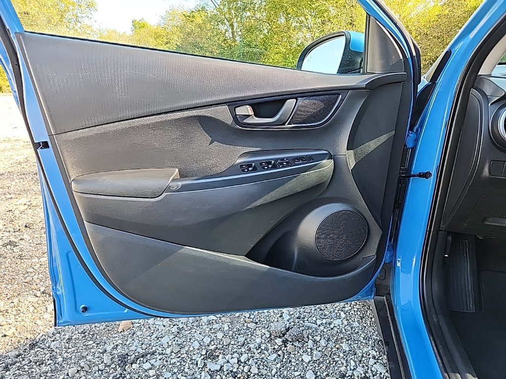 Used 2023 Hyundai Kona SEL AWD/4WD image 26