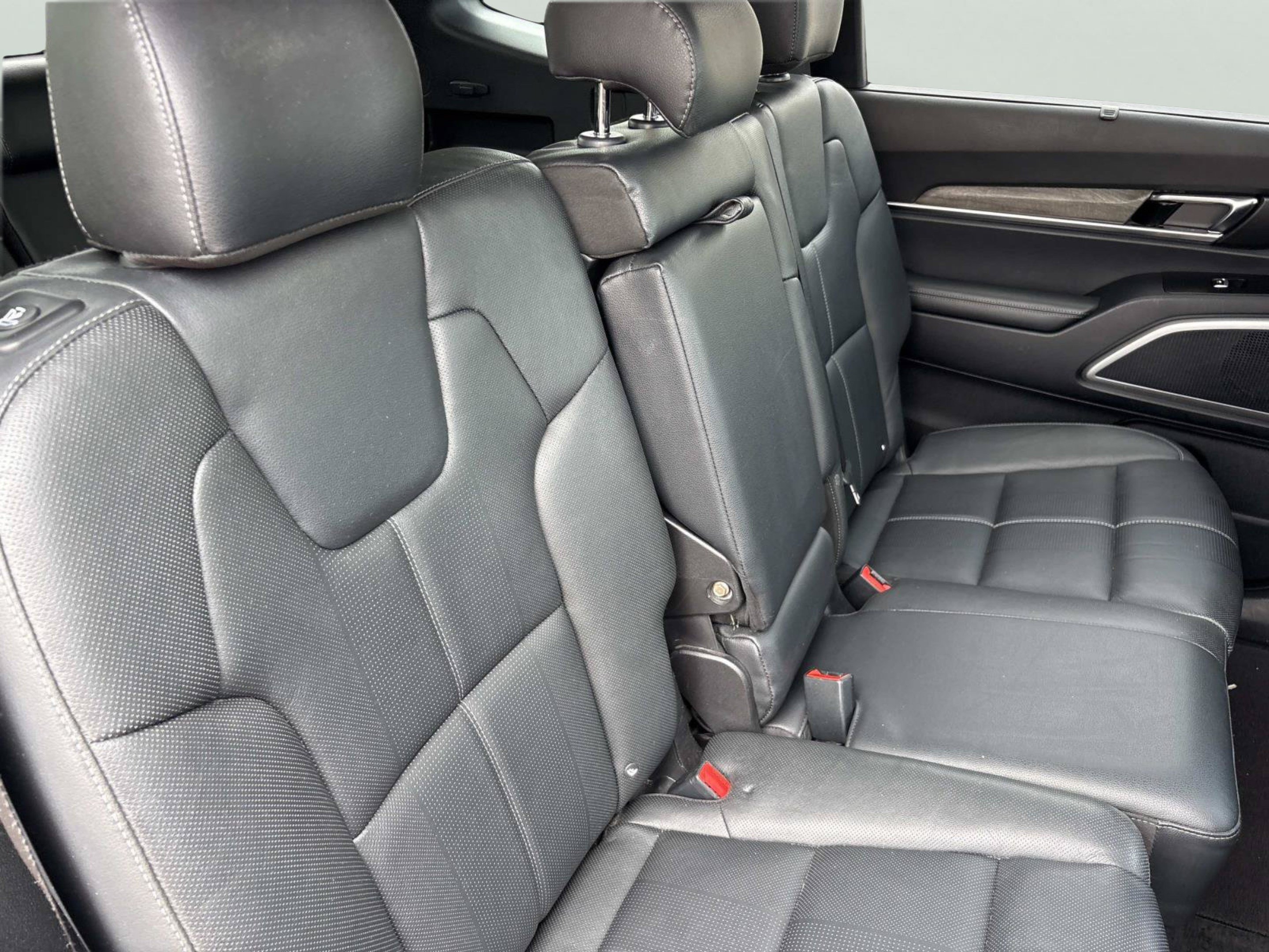 Used 2022 Kia Telluride EX FWD image 18